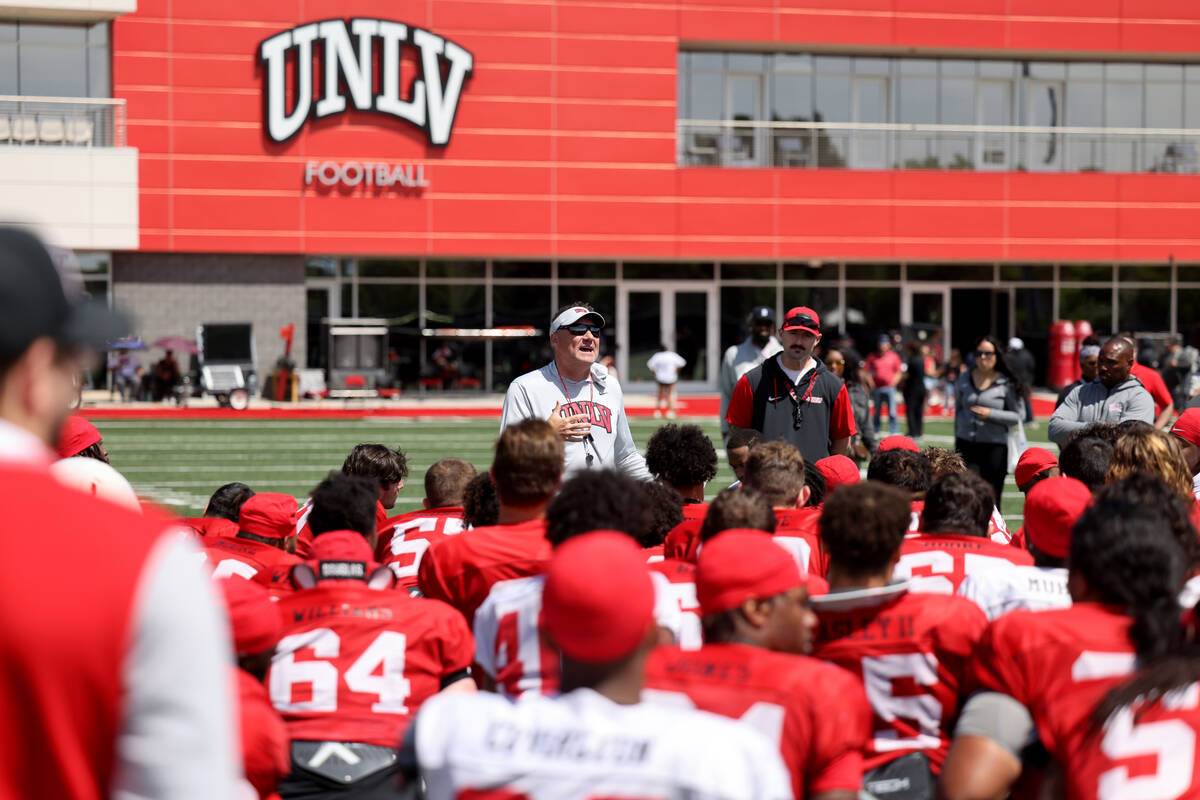 Talk UNLV Football with fans? (Our unlv football message board is the place!)