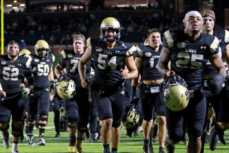 Looking for the best football camp? Lindenwood University Football Camp offers elite training and a fun experience.